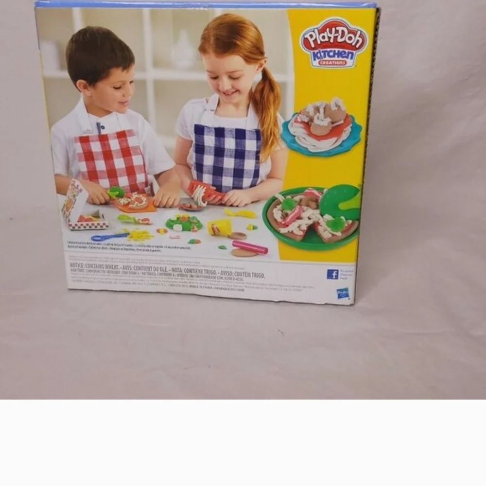 Hasbro Play-Doh Kitchen Creations Pizza Set - Yellow and Green